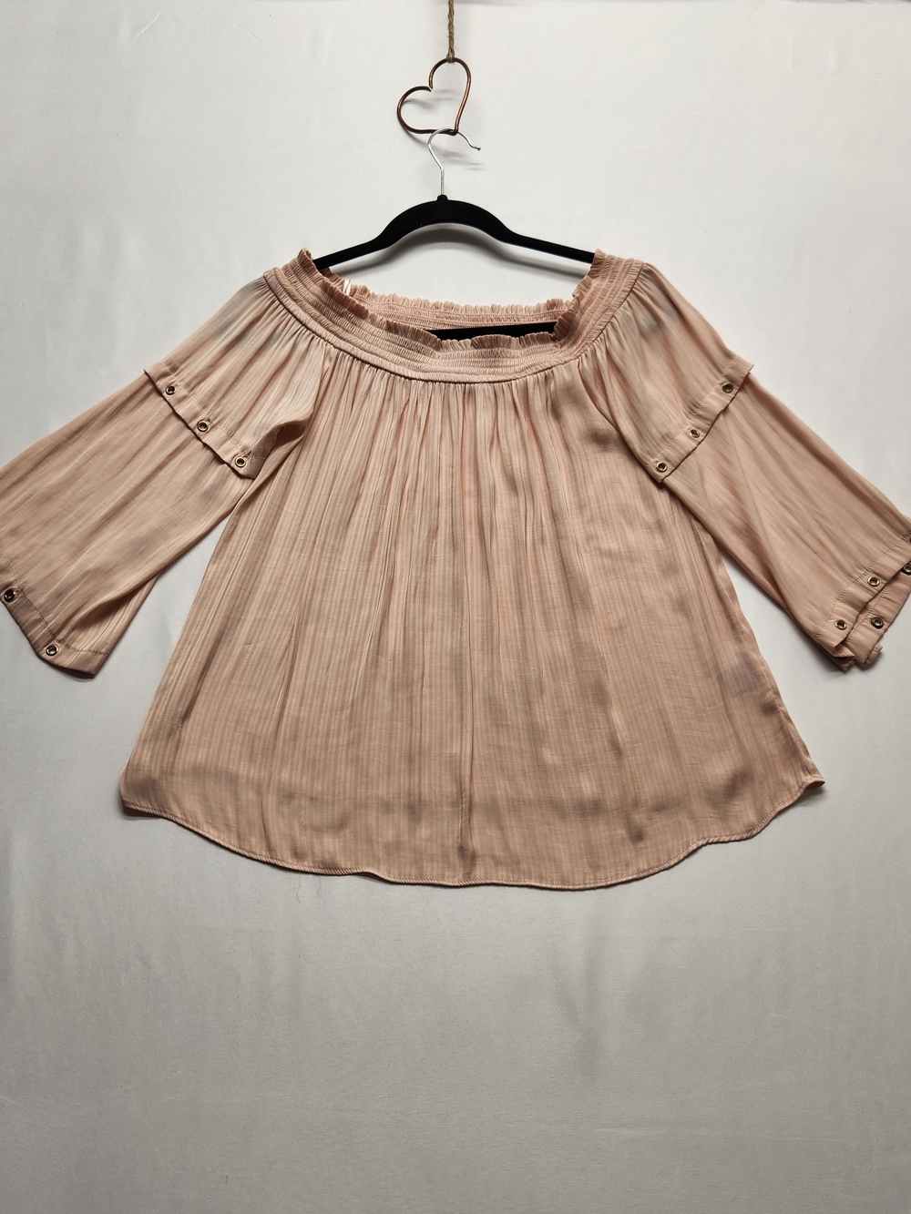 ⭐️Jennifer Lopez Pink Off The Shoulder Blouse Pleated Grommet Bell Sleeve Medium